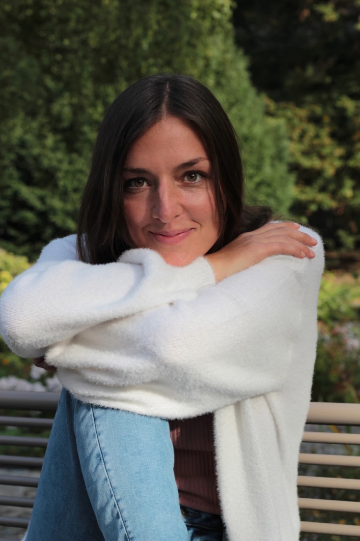 Sina — Yogalehrer:in bei Yoga mit Isabell